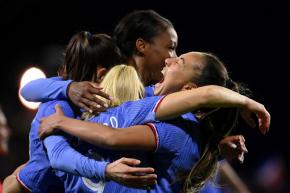 Mondial féminin : la France bat le Maroc 4-0 et file en quarts de finale contre l'Australie