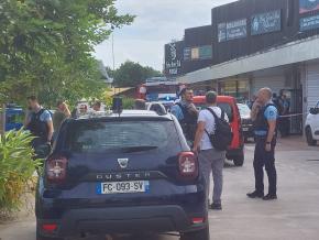 Info Radio Péyi : Le gérant de la boulangerie "Les Plaisirs" abattu devant sa boutique ce matin à Balata