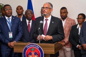Haïti : un nouveau Premier ministre et des tirs sur un avion de ligne américain